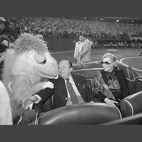 JoanandRay | Napoli Management alt tagJoan and Ray